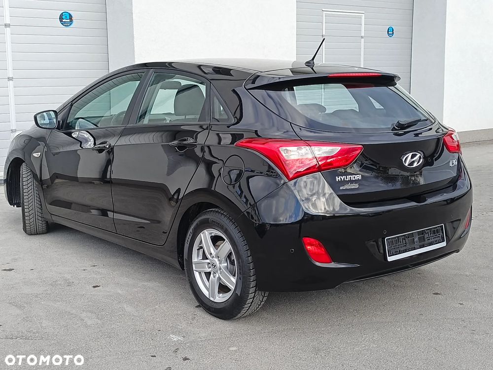 Hyundai i30 i30cw 1.4 Fifa World Cup Edition - 10