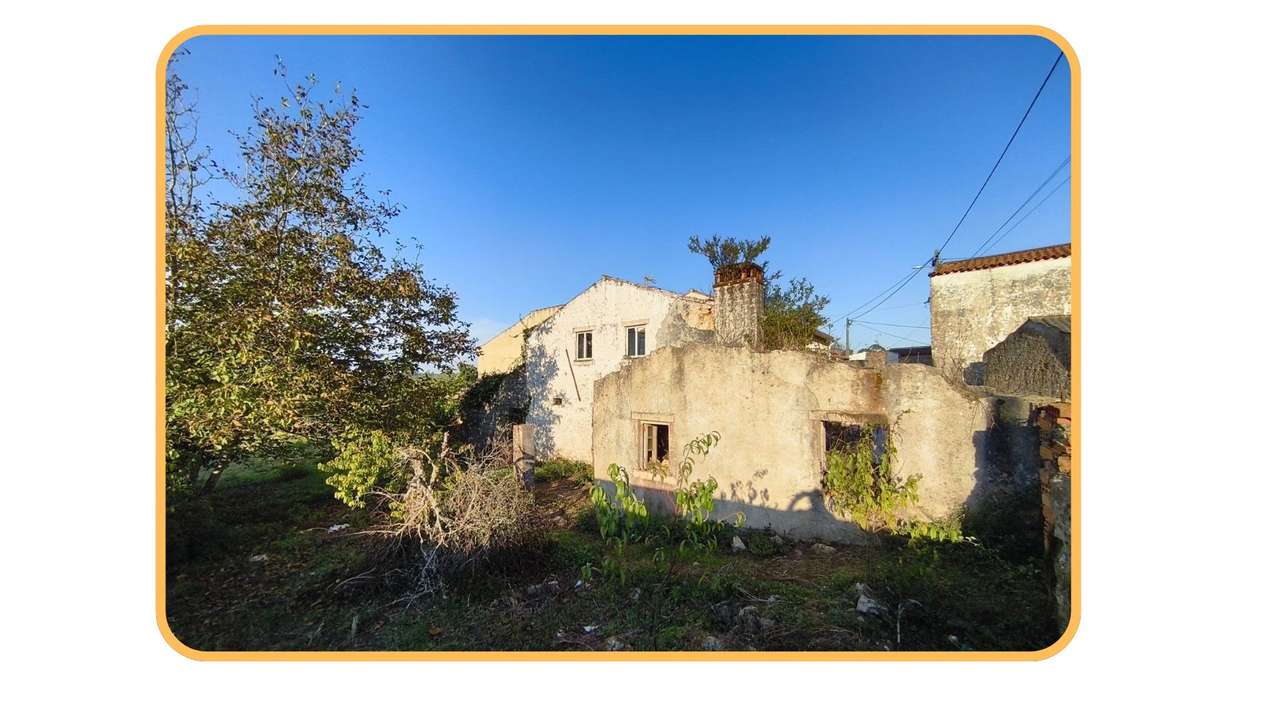 Terreno com Ruína para Reconstrução | 735m² | A 10 min de Coimbra - Grande imagem: 4/11
