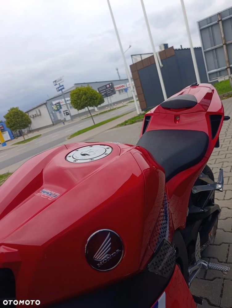 Honda CBR - 8