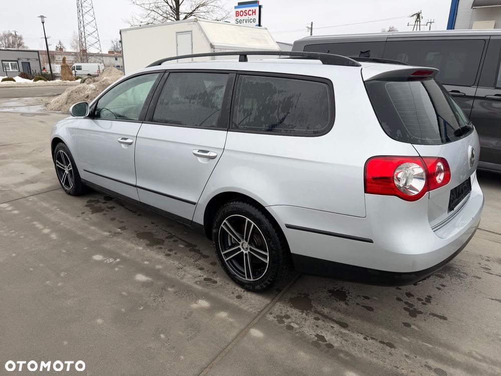Volkswagen Passat 1.9 TDI Trendline - 8