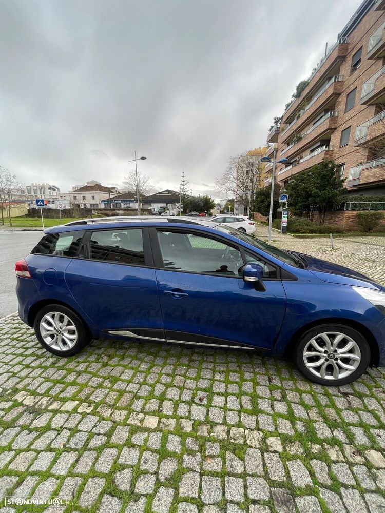 Renault Clio Sport Tourer - 6