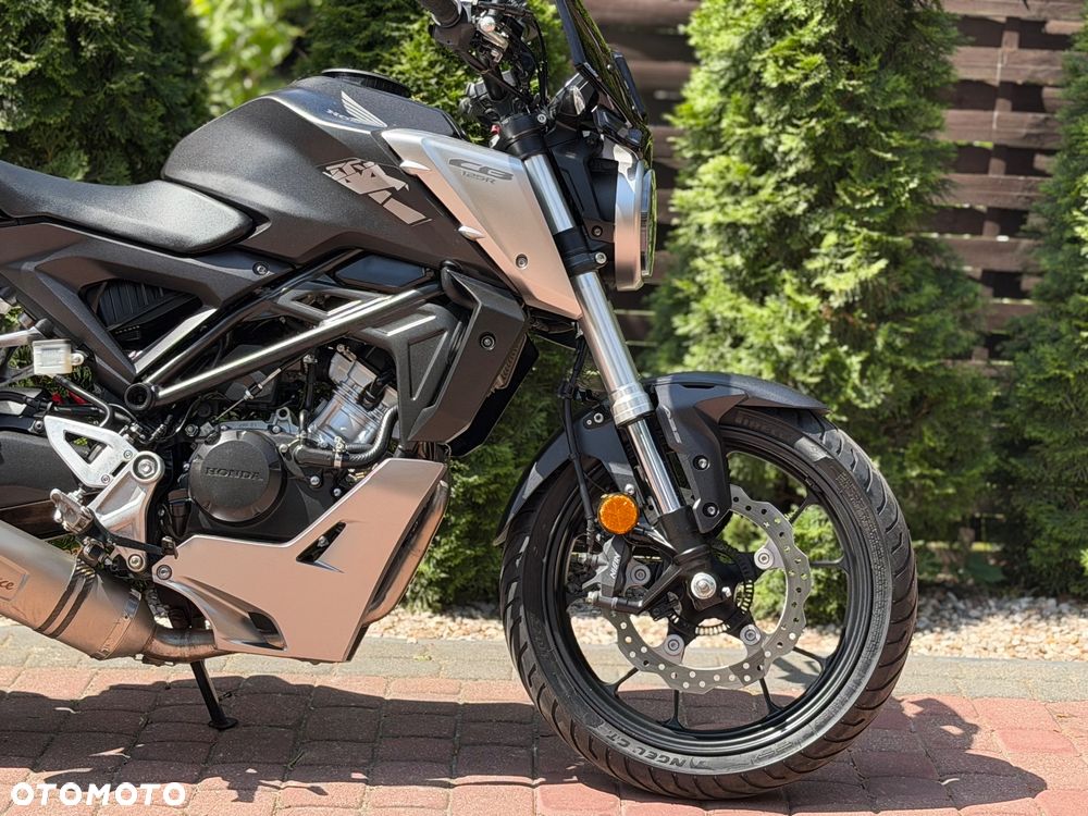 Honda CB - 10
