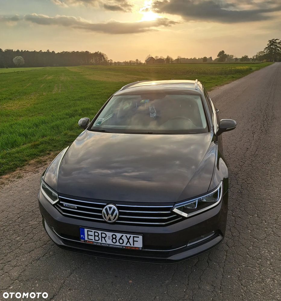 Volkswagen Passat 2.0 TDI (BlueMotion Technology) DSG Comfortline - 10