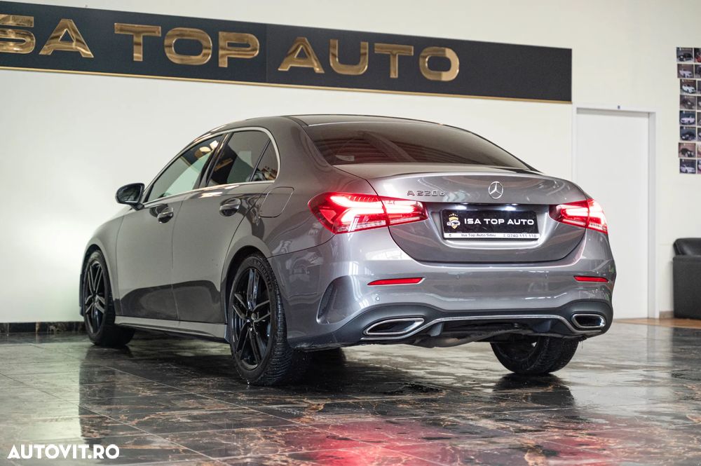 Mercedes-Benz A 220 d Sedan 8G-DCT AMG Line - 32