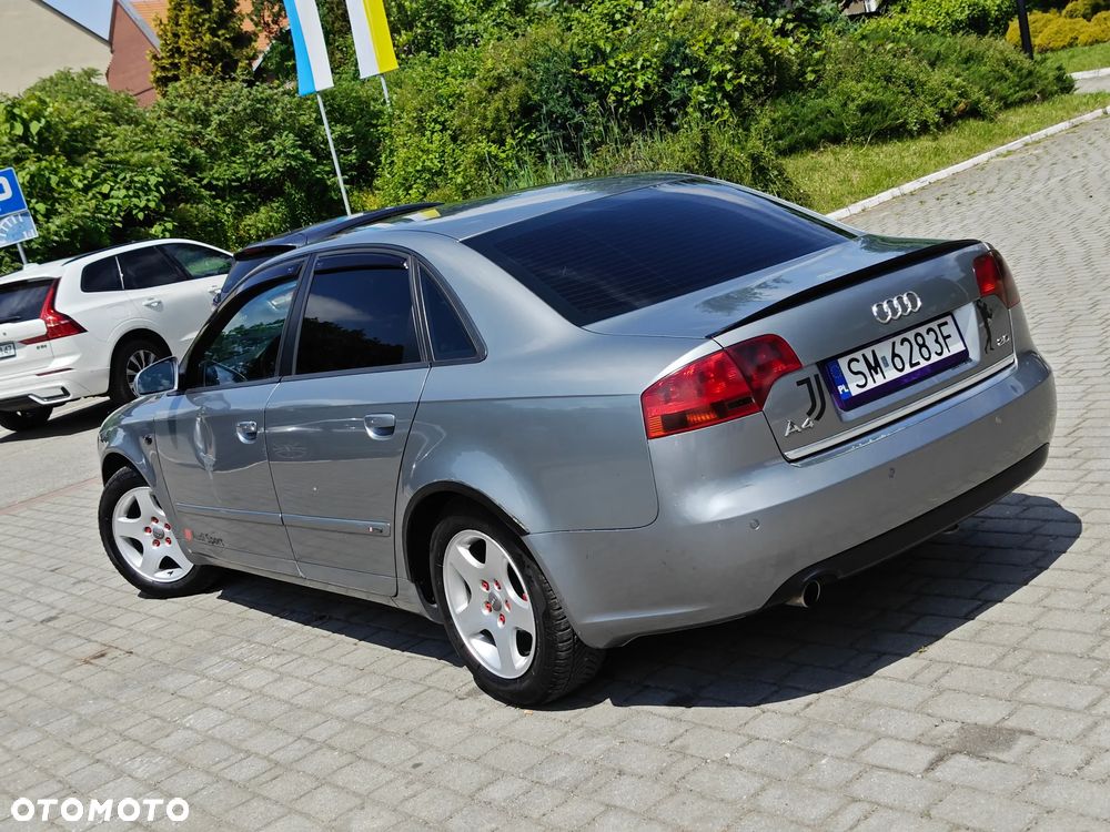 Audi A4 Limousine - 2