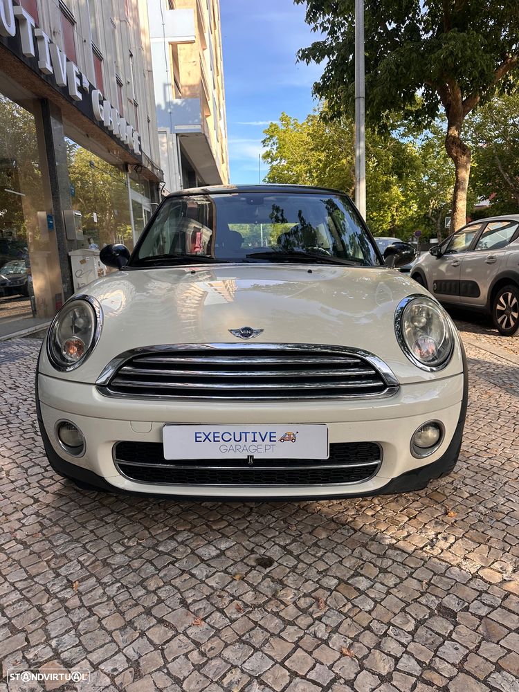 MINI 3 Portas Cooper D - 2