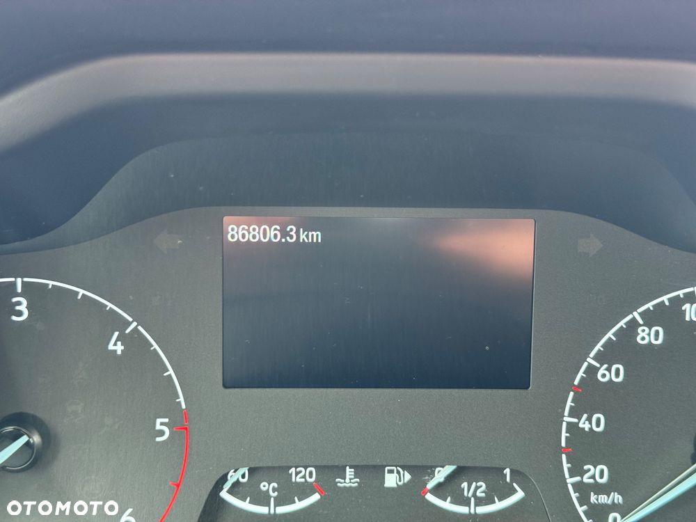 Ford Transit Connect - 11