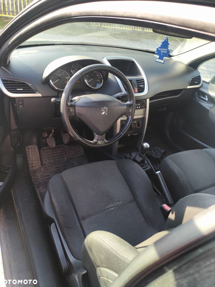 Peugeot 207 - 4
