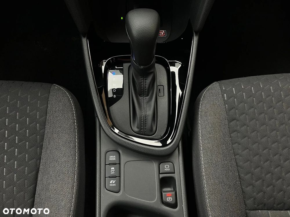 Toyota Yaris Cross Hybrid 1.5 Style - 32
