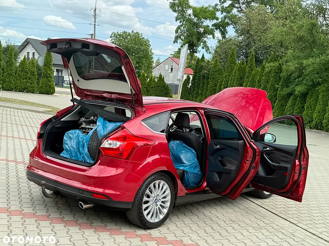 Ford Focus 1.6 EcoBoost Titanium - 36