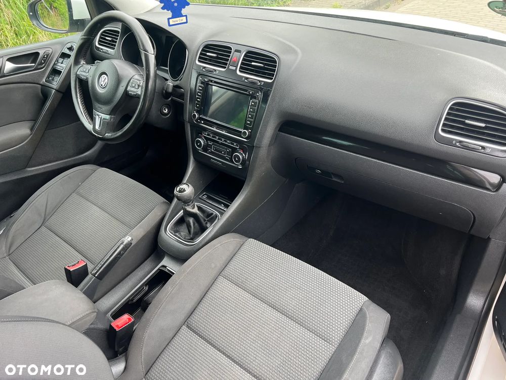 Volkswagen Golf - 10