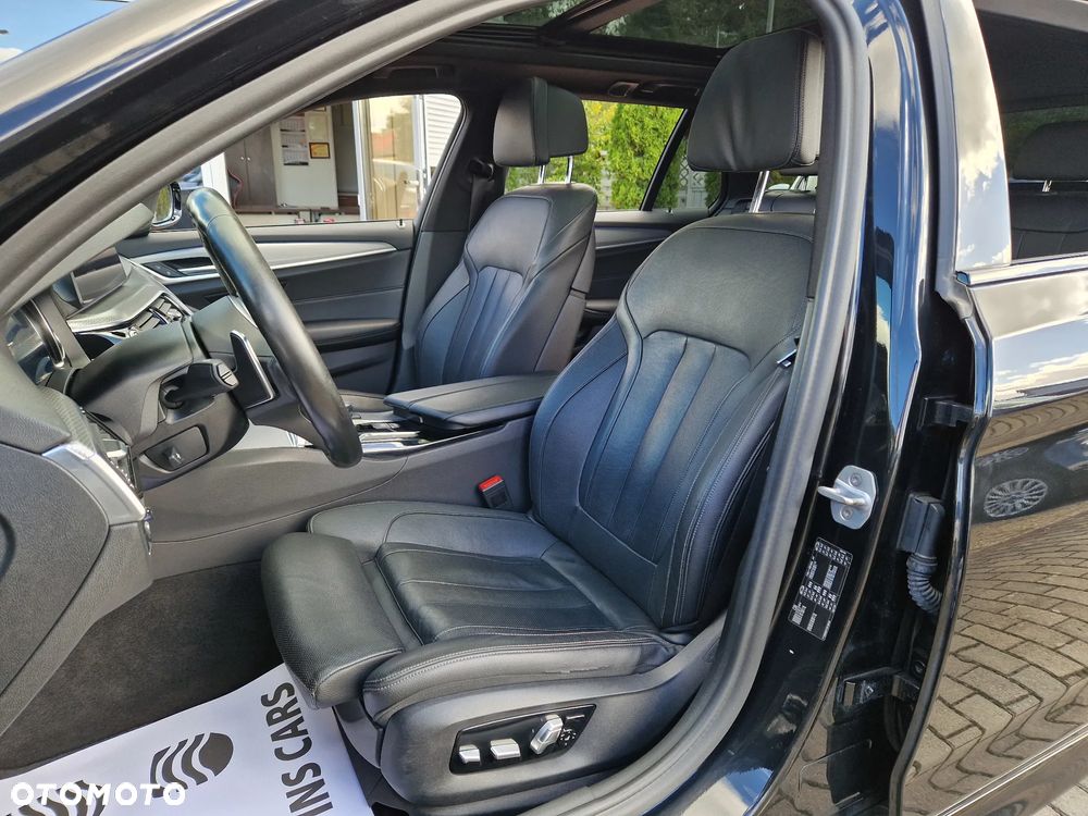 BMW Seria 5 530d Touring Sport Line - 16