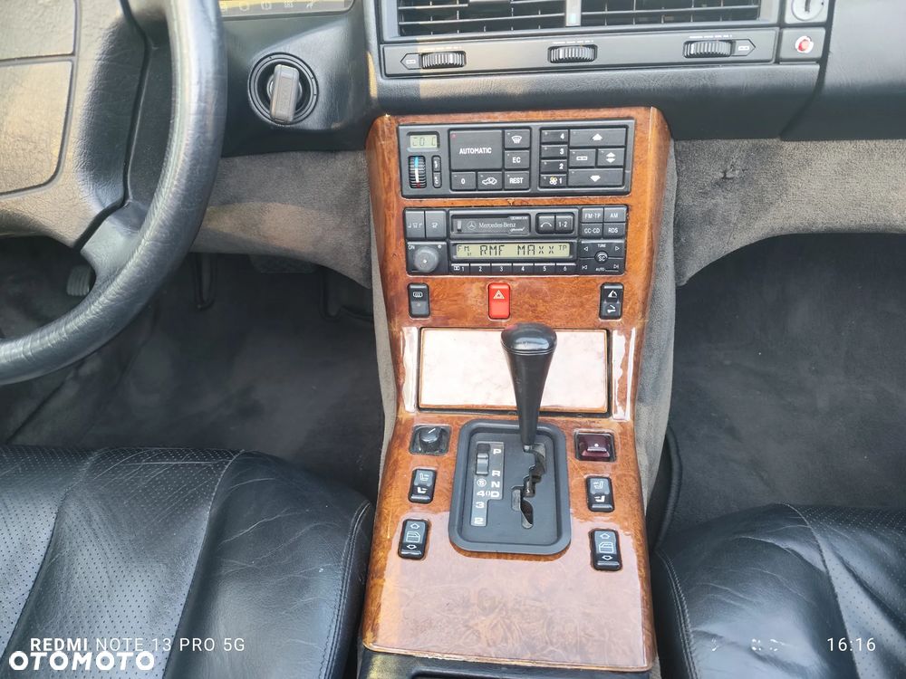 Mercedes-Benz SL - 32