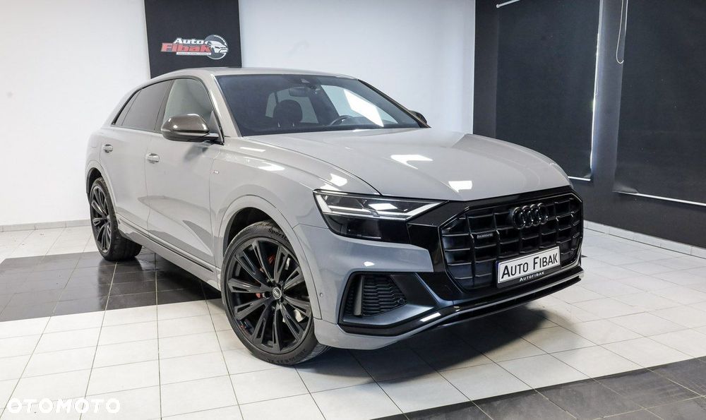 Audi Q8 - 8