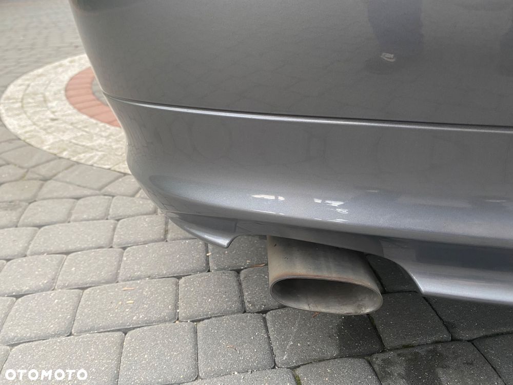 BMW Seria 3 318d Sport Line - 11