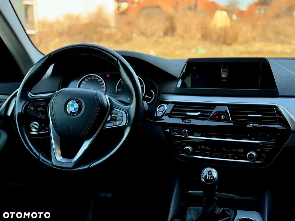 BMW Seria 5 - 16