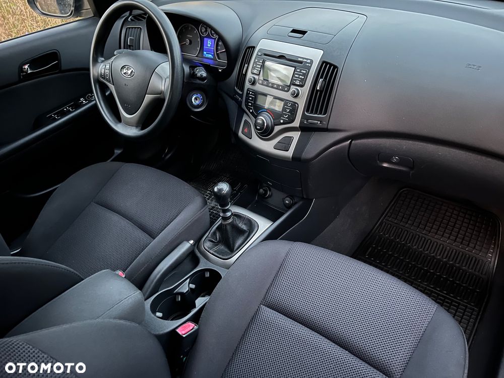 Hyundai i30 1.6 CRDi Comfort - 12