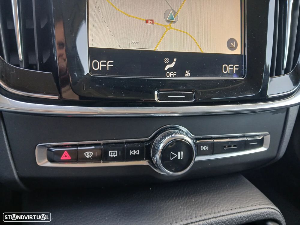 Volvo V90 2.0 D4 Momentum Plus Geartronic - 22