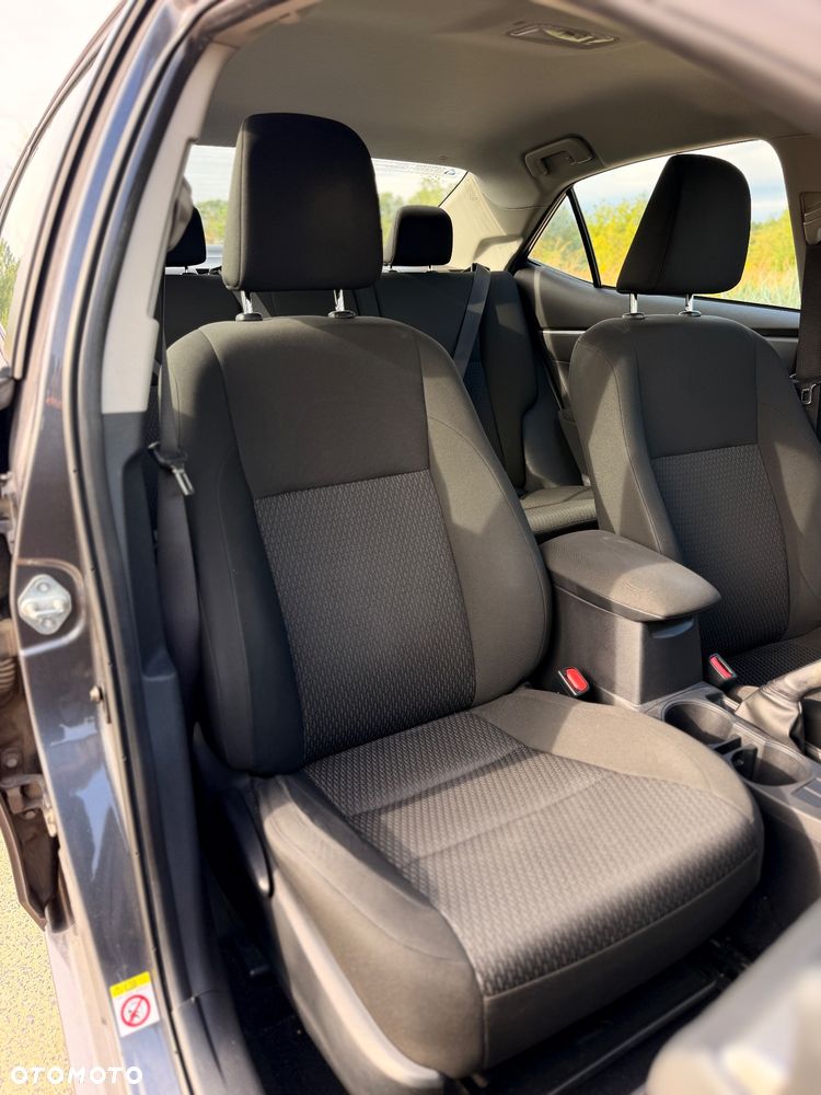 Toyota Corolla 1.33 Active EU6 - 28