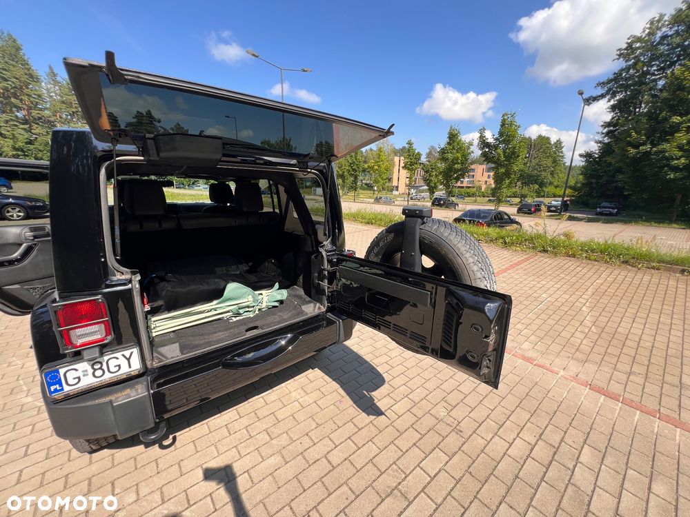 Jeep Wrangler 3.6 Unlim Black Edition II - 11