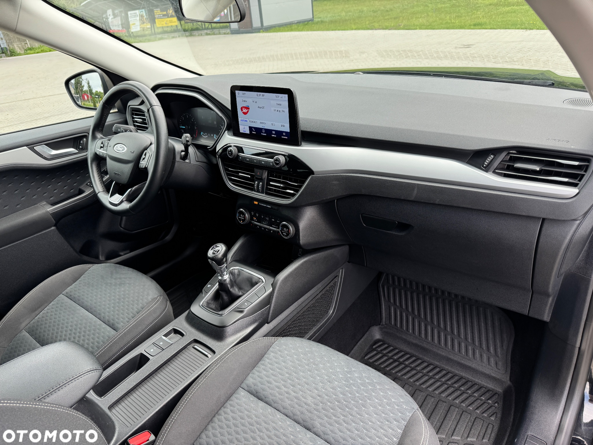 Ford Kuga - 23