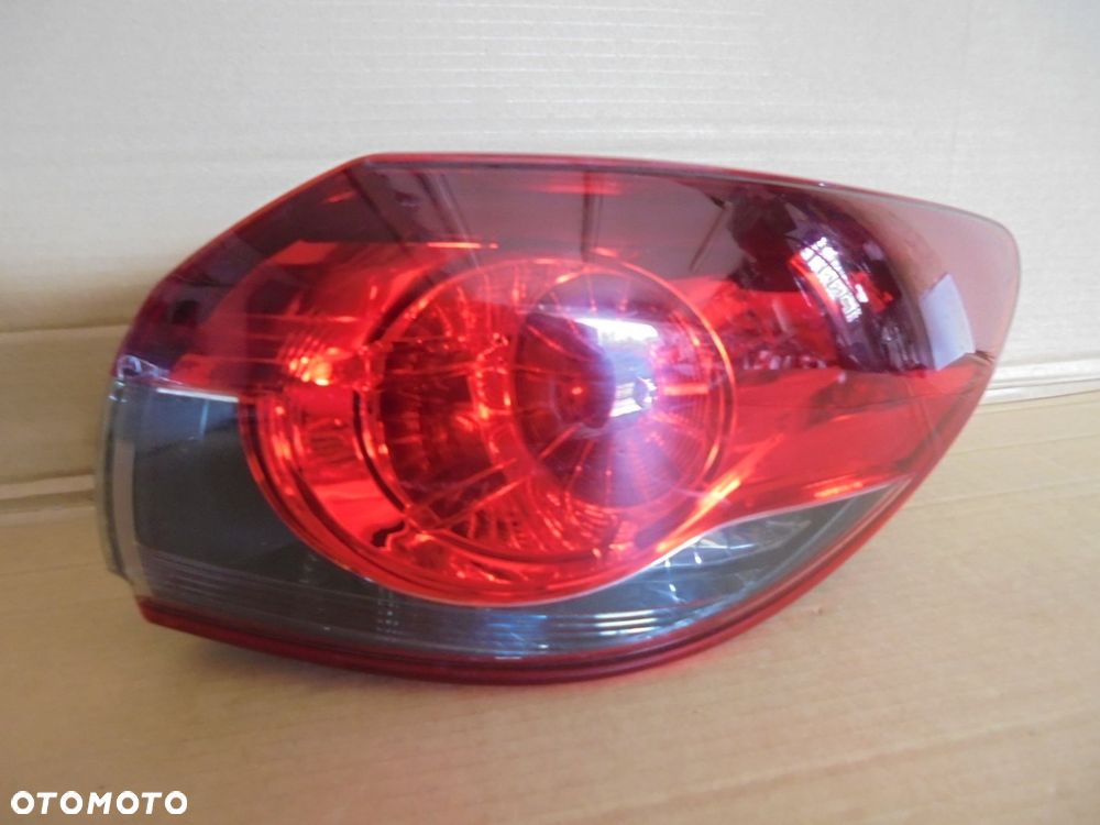 mazda 6 iii kombi 12r> - lampa tylna prawa led - 1