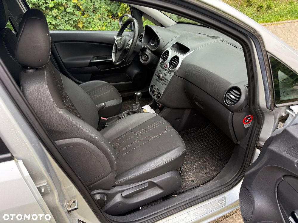 Opel Corsa 1.4 16V EcoFLEX Start-Stop 150 Jahre - 6