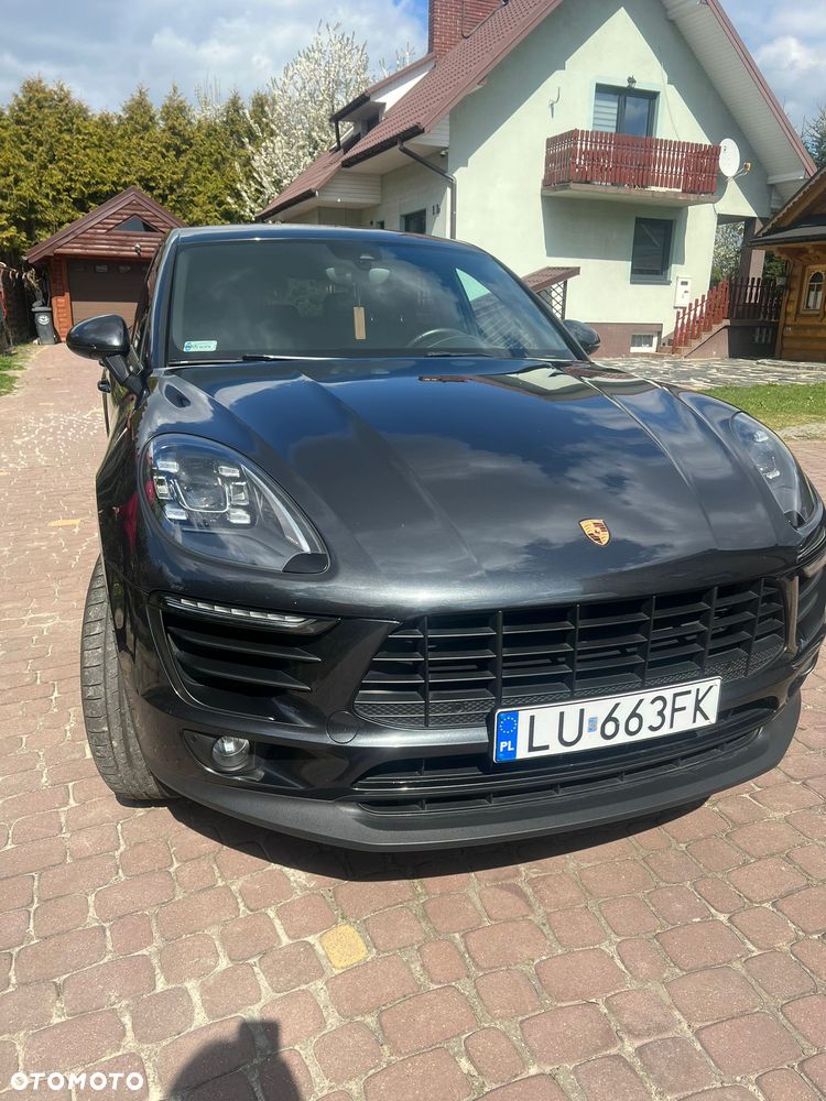 Porsche Macan - 1