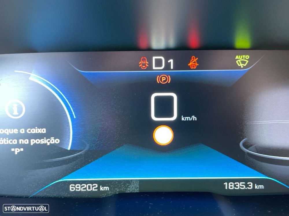 Peugeot 5008 1.5 BlueHDi Allure EAT8 — photo 3
