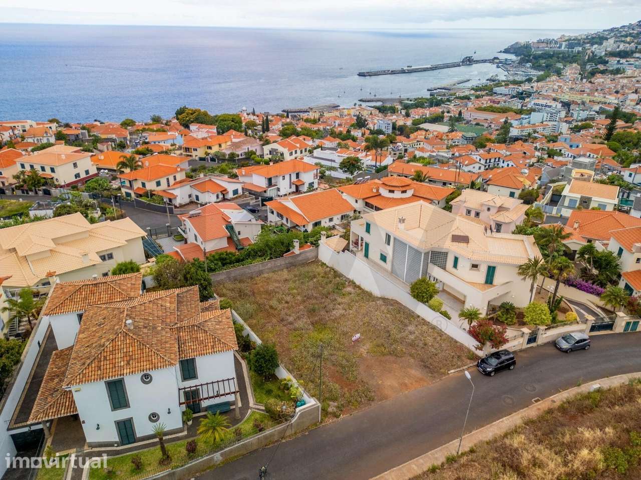 Terreno para Construção com 600 m2 na Quinta do Faial – Funchal - Grande imagem: 2/23