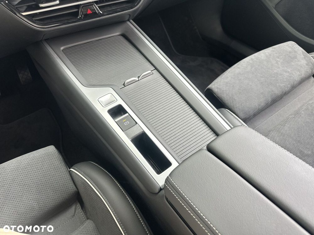 Volkswagen Passat - 12