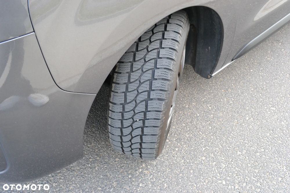 Peugeot Expert Kombi Long 2,8t - 36