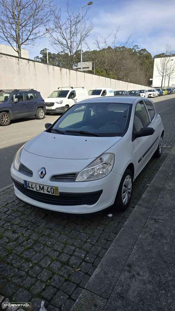 Renault Clio - 1