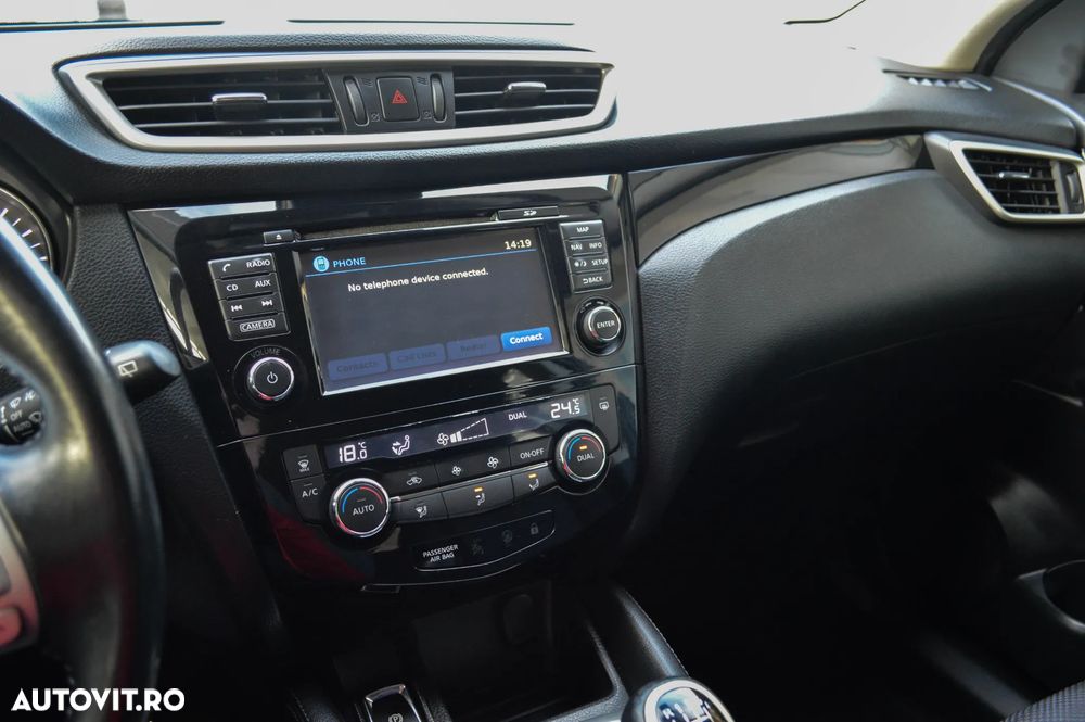 Nissan Qashqai 1.5 DCI N-Connecta - 23