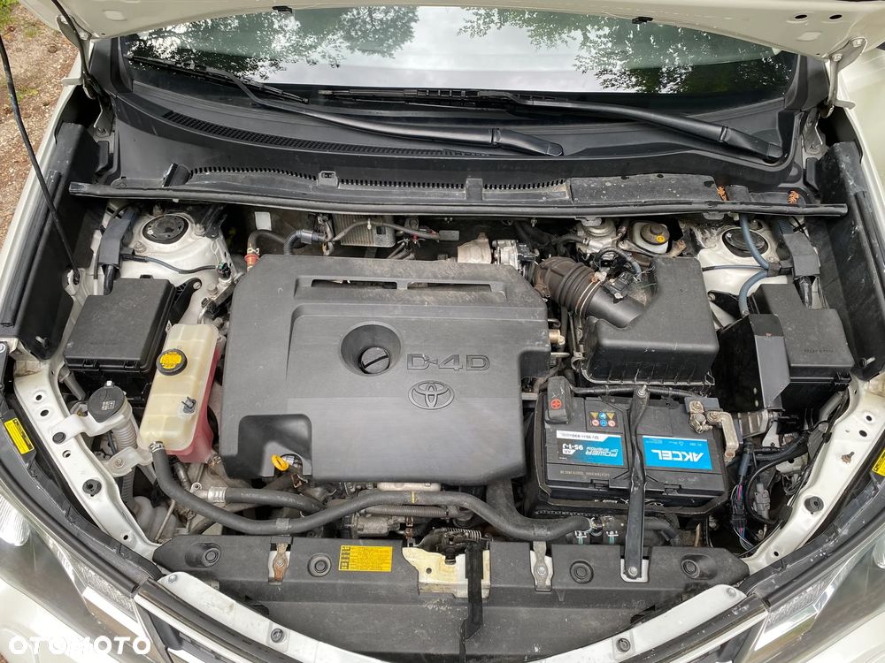 Toyota RAV4 2.0 D-4D Premium - 25
