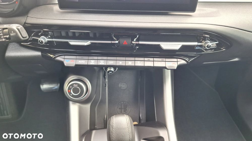 Alfa Romeo Tonale 1.5 T4 GSE mHEV Sprint DCT - 18