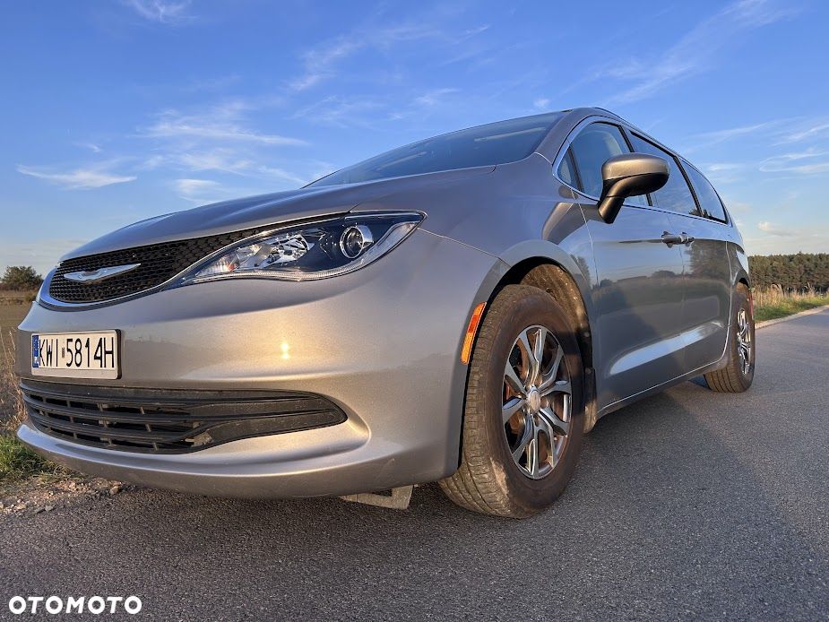 Chrysler Pacifica - 29