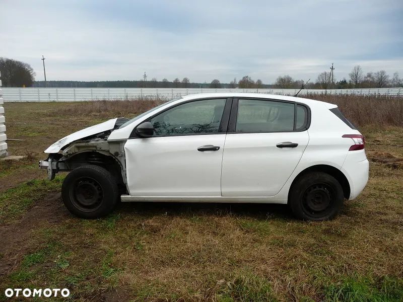 Peugeot 308 - 8