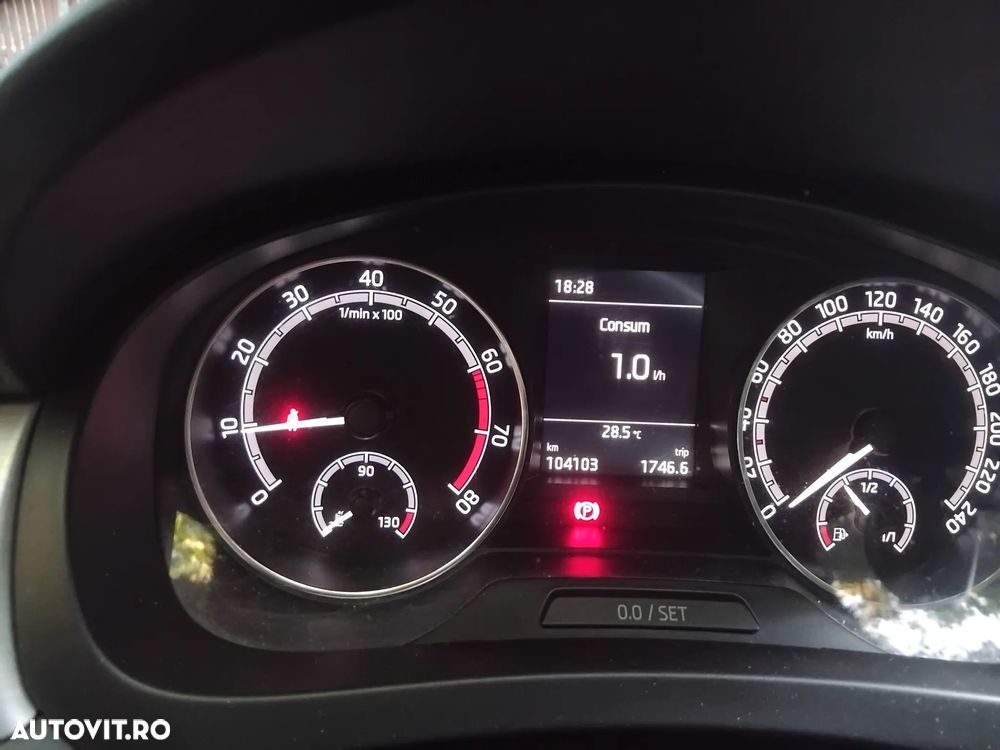 Skoda RAPID 1.0 TSI Avantaj - 11