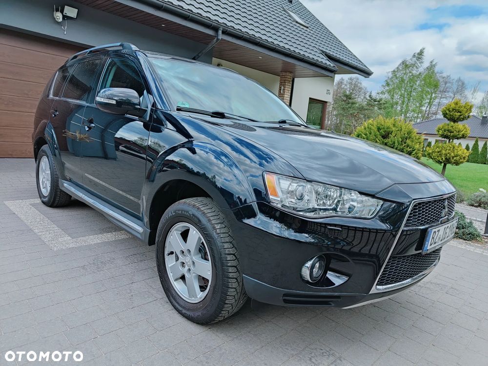 Mitsubishi Outlander 2.2 DI-D 4WD TC-SST Intense - 36