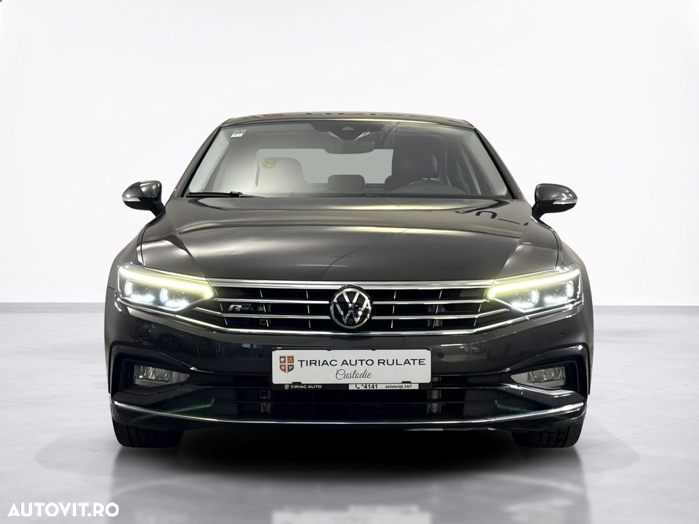 Volkswagen Passat - 9