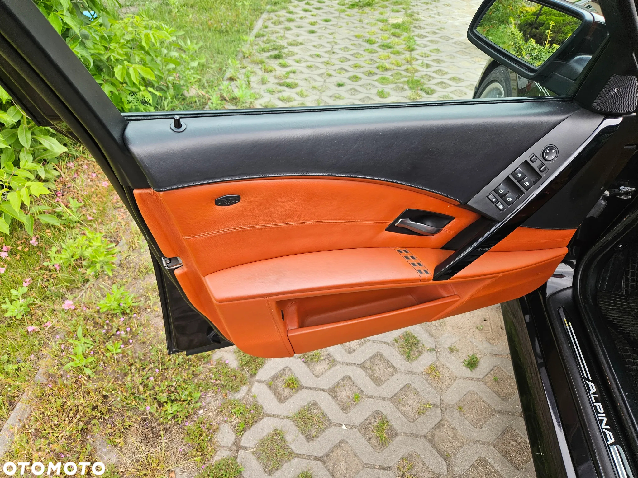 BMW Seria 5 550i - 17