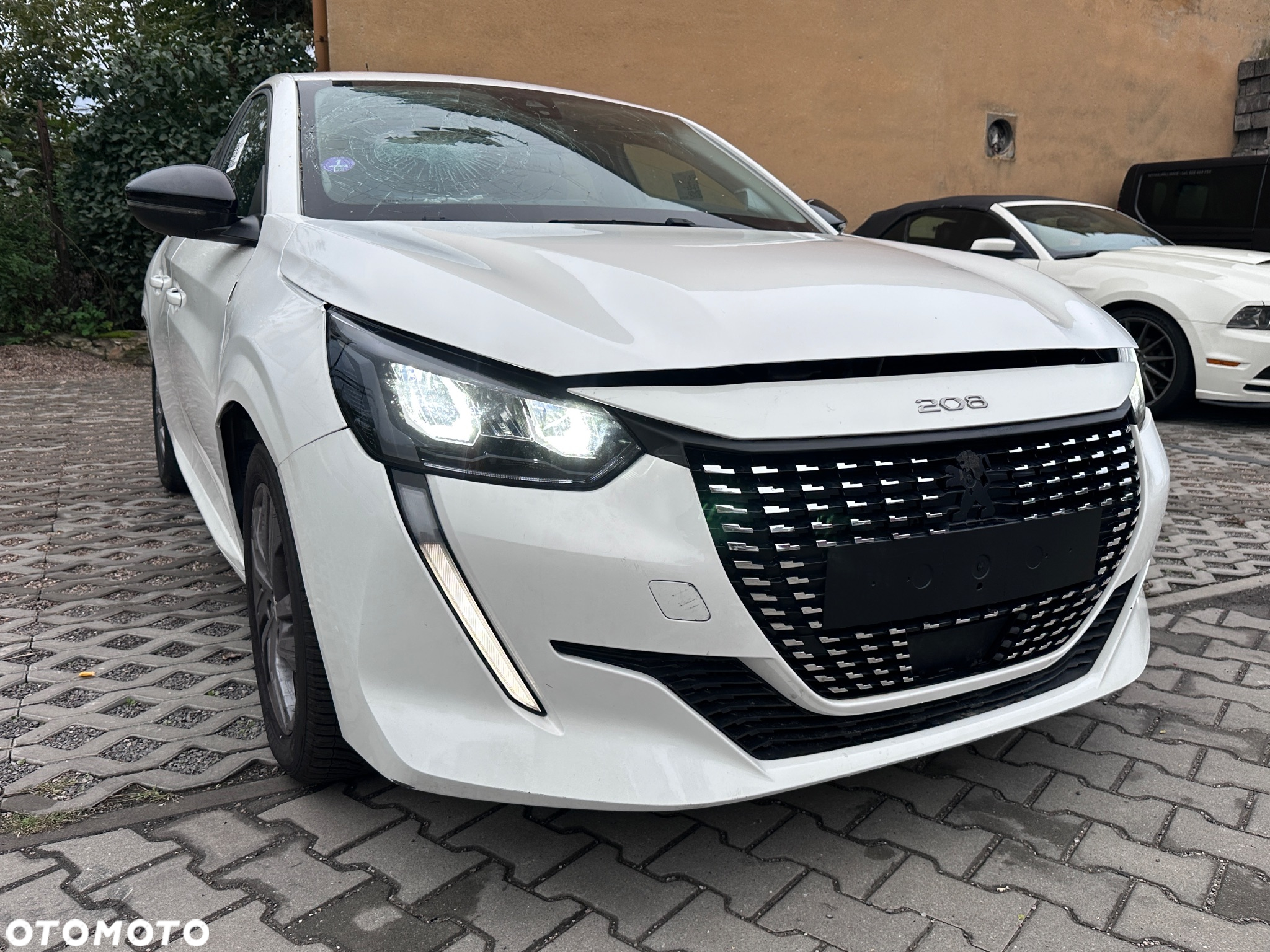 Peugeot 208 1.2 PureTech Style S&S - 8