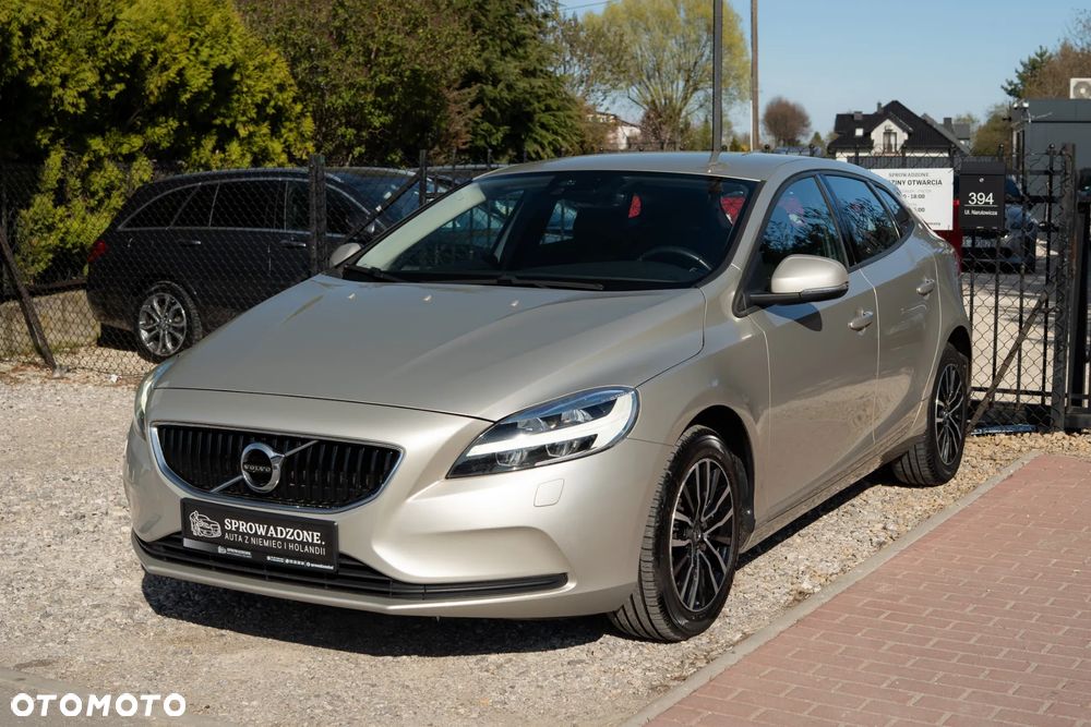 Volvo V40 T2 Drive-E Momentum - 32