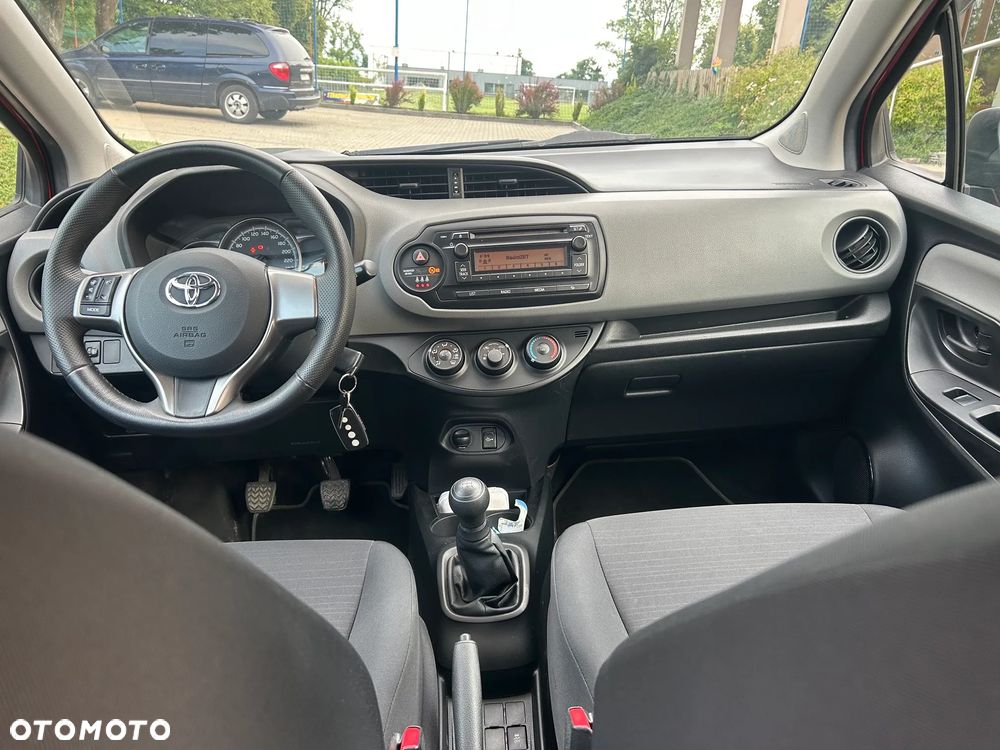 Toyota Yaris 1.0 Life EU6 - 13