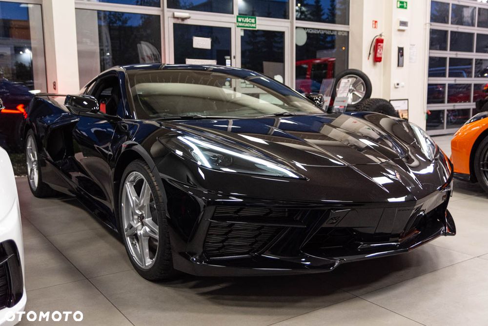 Chevrolet Corvette - 8