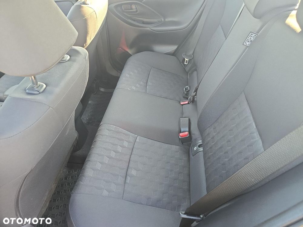 Toyota Yaris - 23