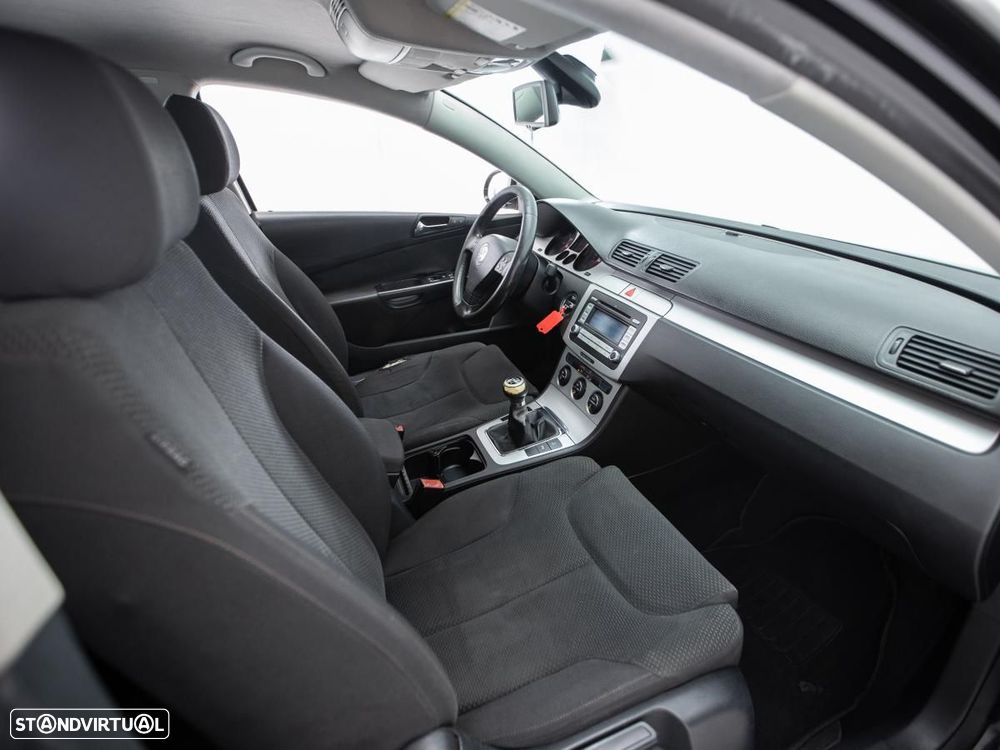 VW Passat - 9