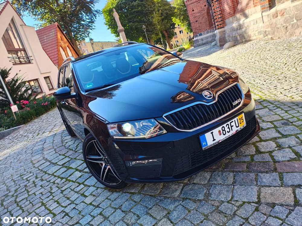 Skoda Octavia Combi 2.0 TDI RS - 26