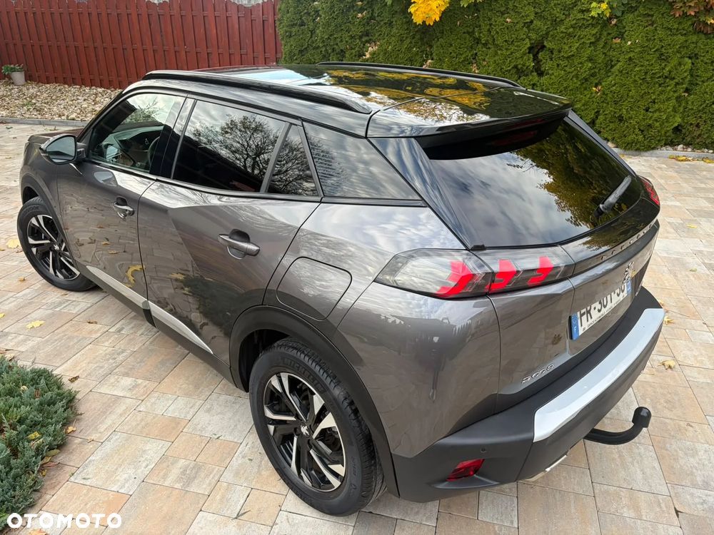 Peugeot 2008 - 8